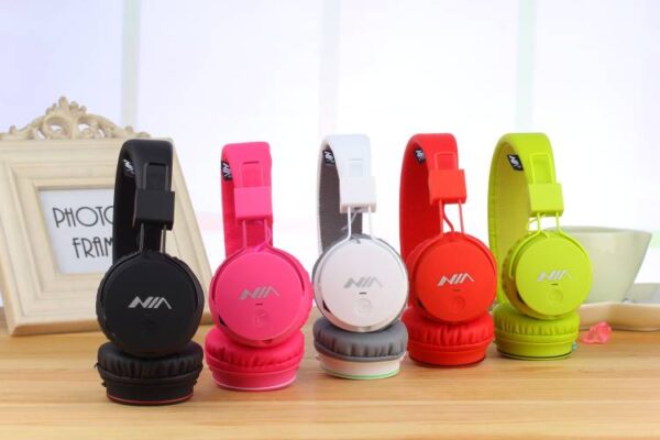 NIA-Q8 Advanced Bluetooth Headphones - Image 3